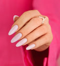 Subtle pink shade for lovers of minimalist manicure