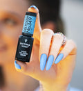 Nail styling in cool blue – positive vibe